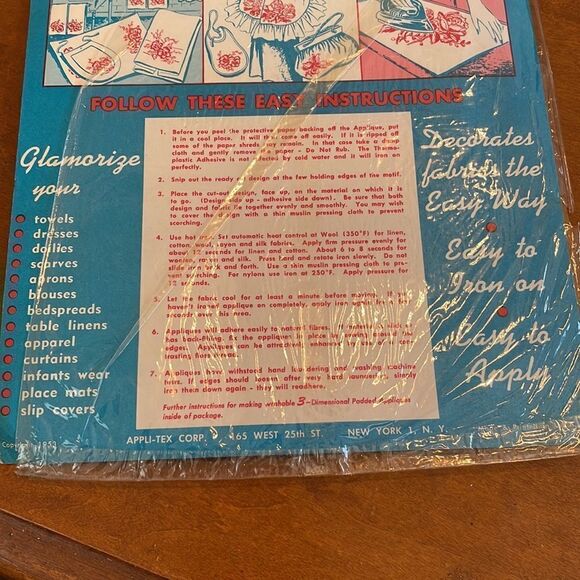 Vtg 1953 Vogart 2 large roses iron on fabric appliqués - Picture 6 of 6